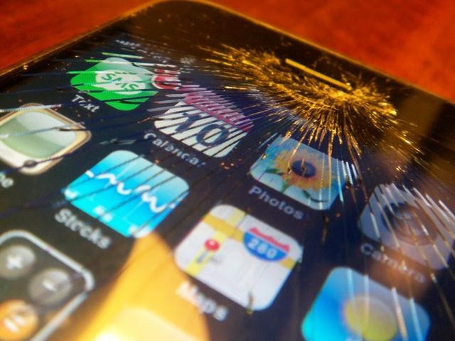 不是恶作剧：一条短信就能让iPhone崩溃 