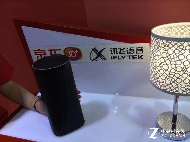 快放下你的手机和平板 汽车才是黑科技 