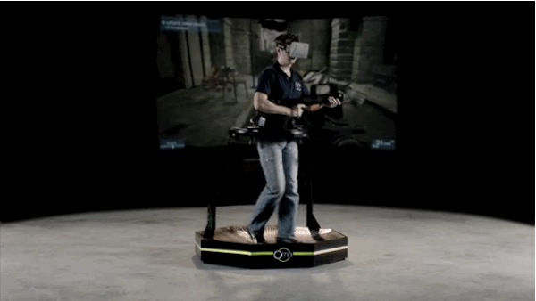 Oculus：消费者版Rift头盔明年Q1出货 