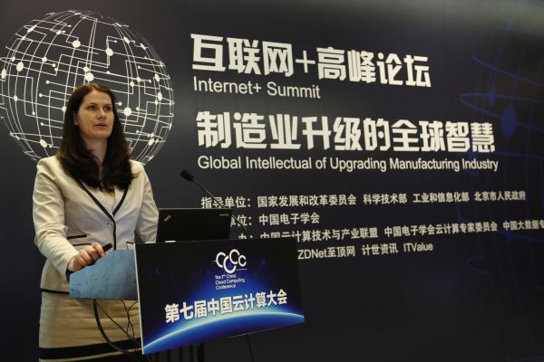 ZD至顶网成功举办“互联网+高峰论坛” 