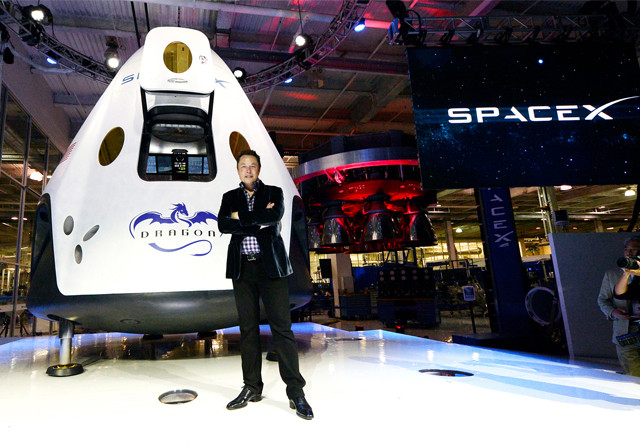 马斯克：火星旅行前不会让SpaceX上市 
